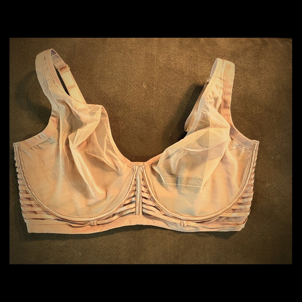Nude unlined underwire Victoria’s Secret 38G bra